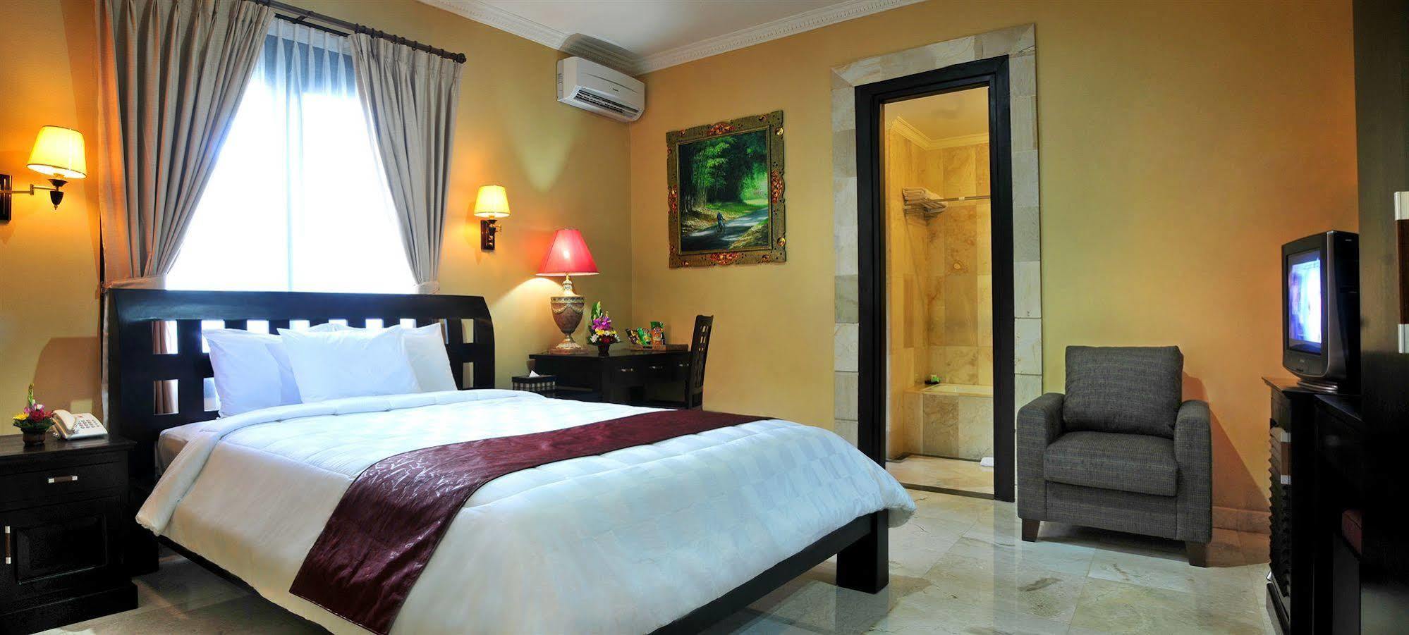 Puri Yuma Hotel Denpasar Exteriér fotografie