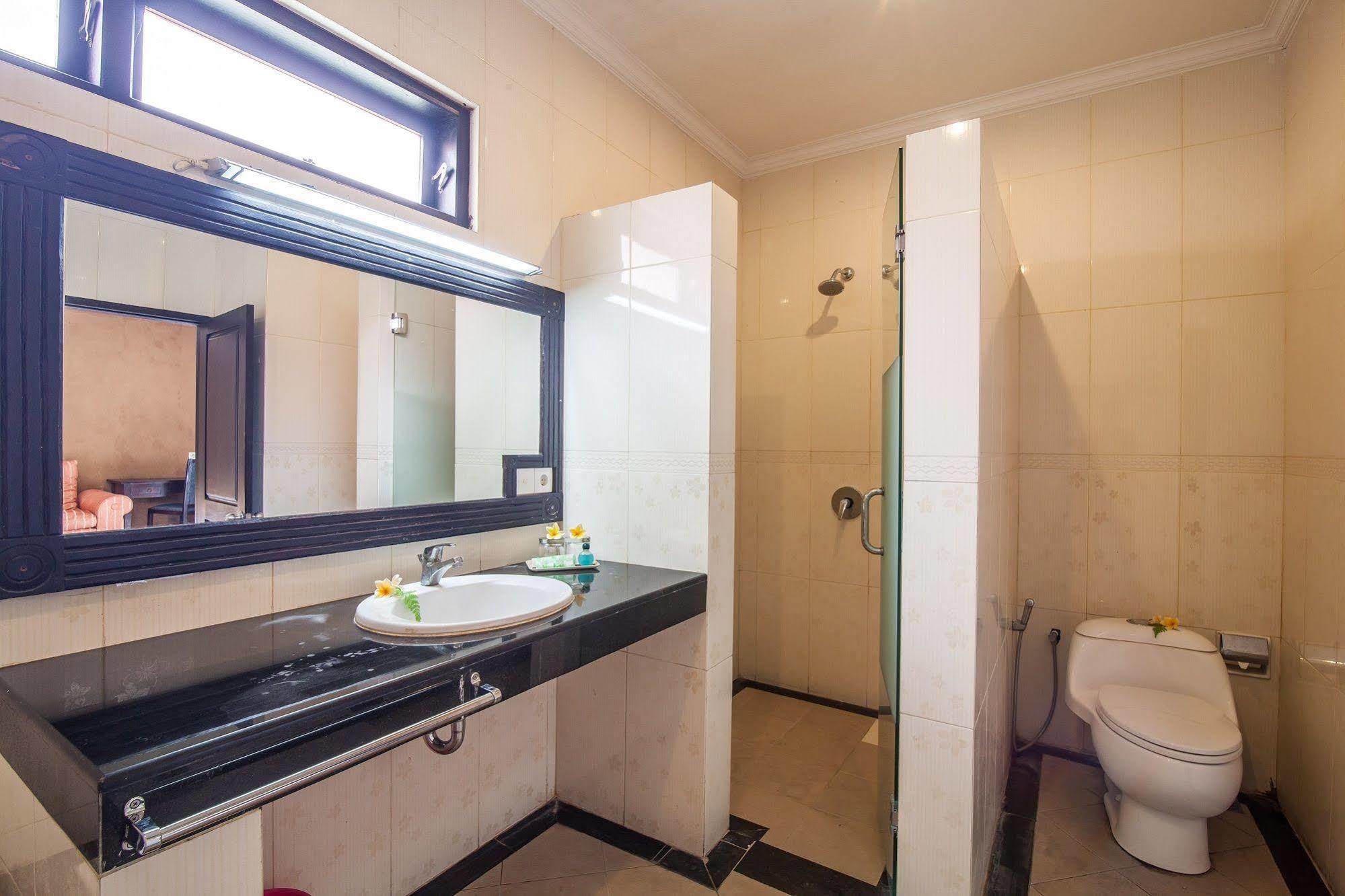 Puri Yuma Hotel Denpasar Exteriér fotografie